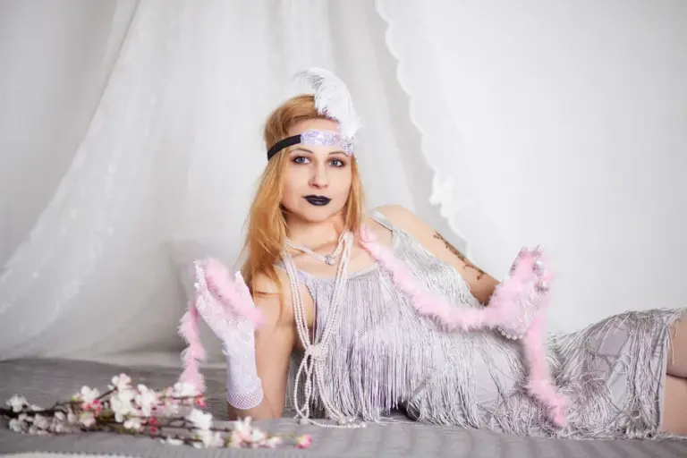 flapper girl makeup